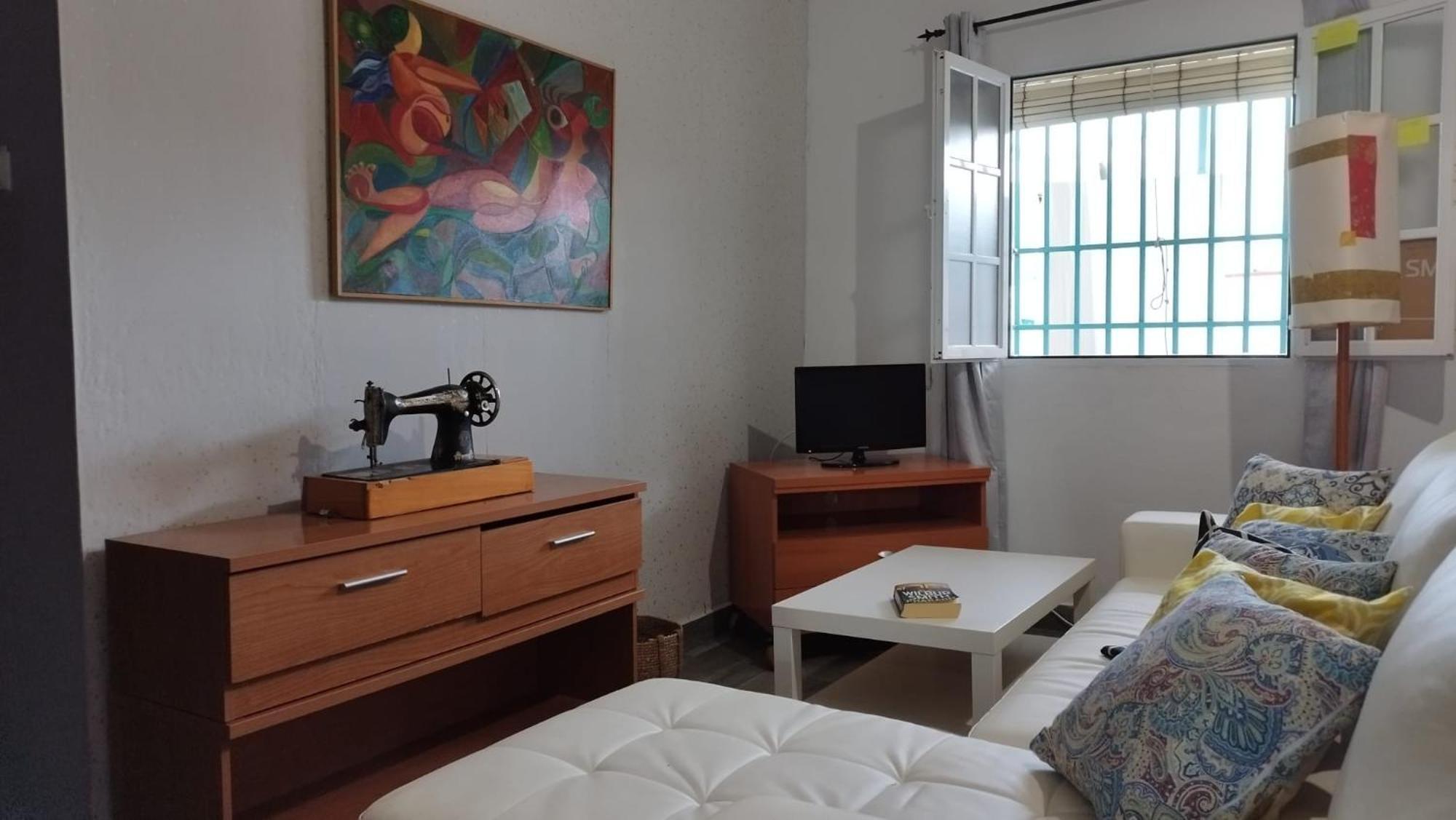Manuela A 15 Minutos De Sevilla * San José de La Rinconada